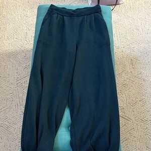 Elegant dark green Women's Pants size M